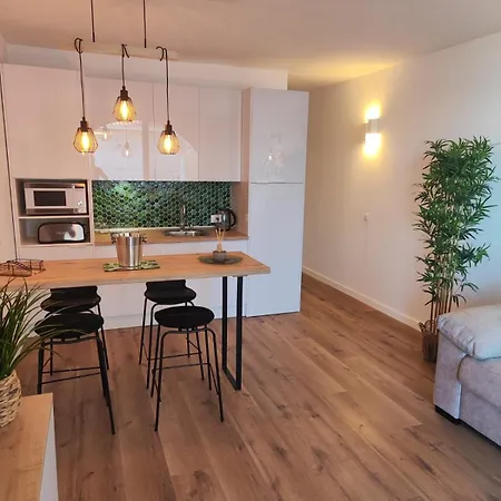Ocean View Luxury Big Terrace 1 Bedroom Апартаменты